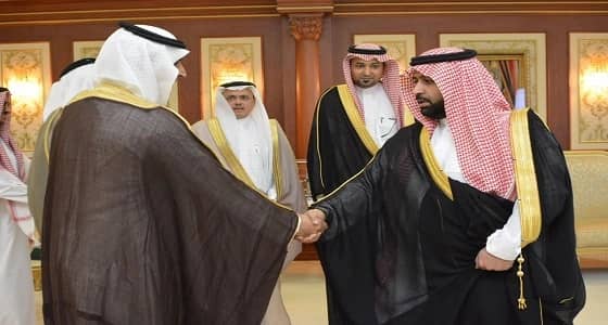 بالصور.. نائب أمير جازان يتفقد مشروعات غرفة المنطقة التنموية