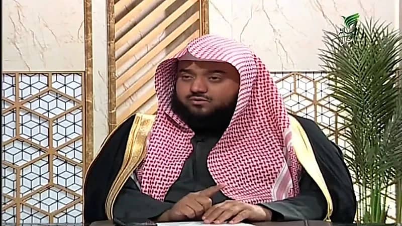 المطوع يجيب فتاة لا ترغب في الزواج وترفض كل مَن يتقدم لها.. فيديو