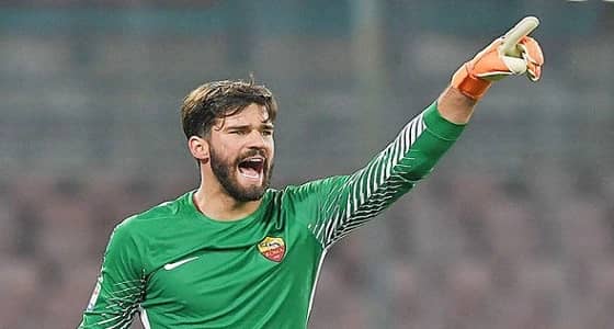 روما يضع شرطان لبيع حارسه إلى ريال مدريد