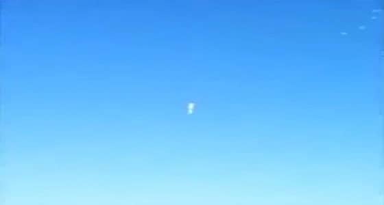 بالفيديو.. اللحظات الأخيرة لمظلي روسي أثناء القفز