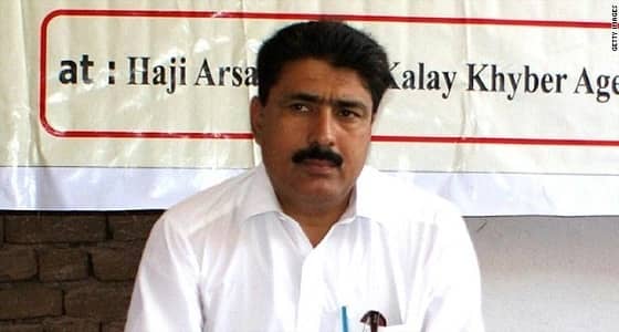 نقل الطبيب الذي ساعد القوات الأمريكية في الوصول لـ " بن لادن " إلى مكان مجهول