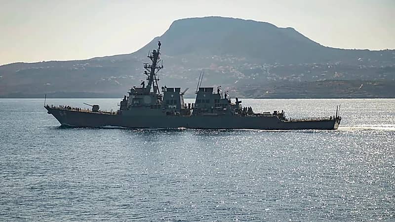 هجوم جديد طال سفينة نفط بالبحر الأحمر