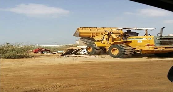 بالصور.. إزالة البسطات العشوائية في المضايا