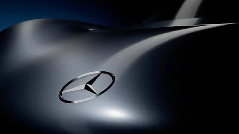 مرسيدس تكشف عن سيارة كهربائية بالكامل