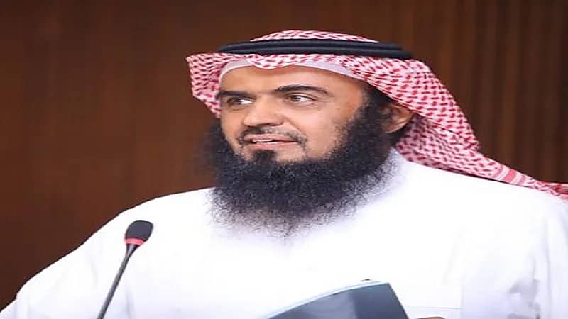 قانوني يقدم توضيحًا هامًا بشأن تعديل الإجازة في نظام العمل