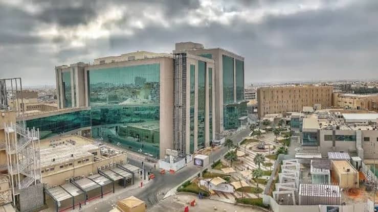 "سعود الطبية" تكشف عن رموز العبوات الغذائية وطرق استخدامها