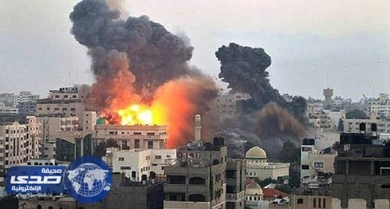 مقتل 18 سوريا بينهم أطفال في قصف جوي على إدلب