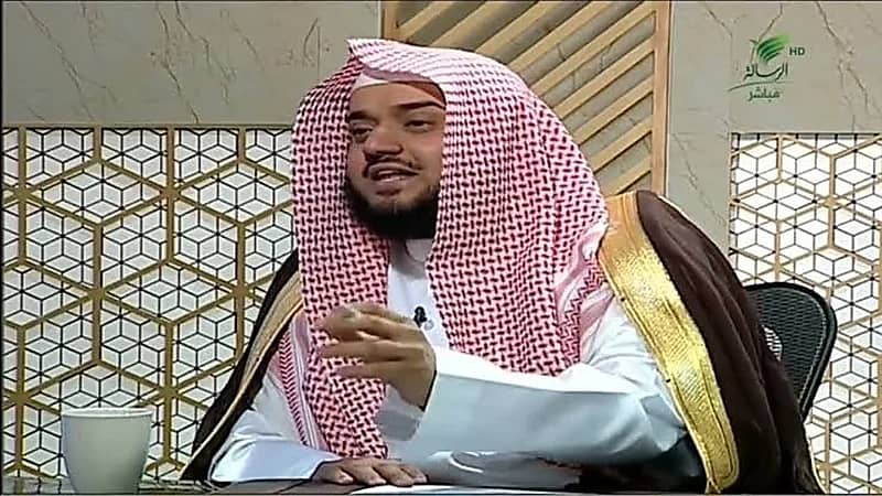 الشيخ راشد المطوع يوضح حكم استخدام تطبيقات تحديد القبلة