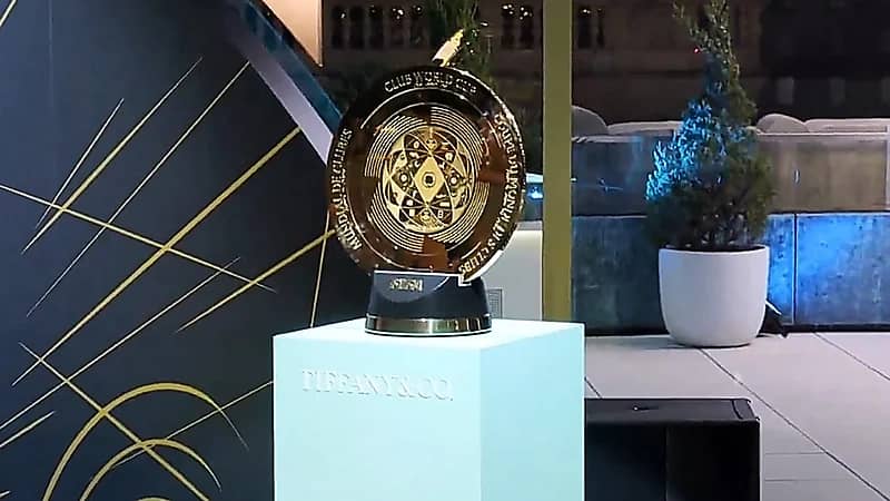 الهلال يستقبل كأس العالم للأندية 2025