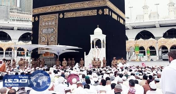 إمام المسجد الحرام يوصي بتقوى الله والتراحم ويحذر من التحزب