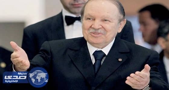 بوتفليقة مهنئًا ماكرون: لا تنس وعودك للجزائر