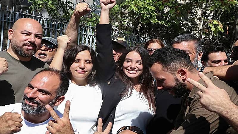 إطلاق سراح مقتحمة البنك في لبنان