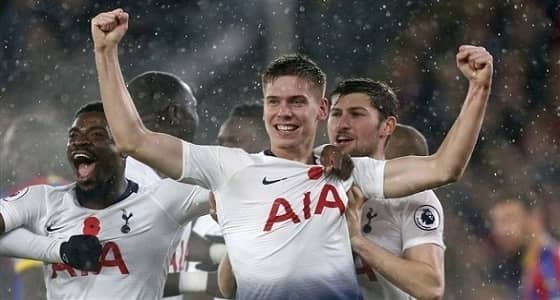 " بوكيتينو " يعترف بخطأه بعدم تسجيل " فويث " بقائمة توتنهام لدوري الأبطال