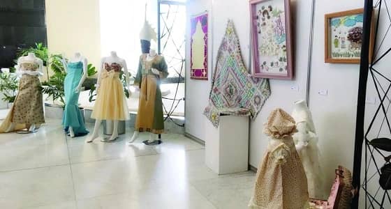 بمشاركة 300 طالبة.. الإبداع في أجمل صوره بمعرض " تفنن "