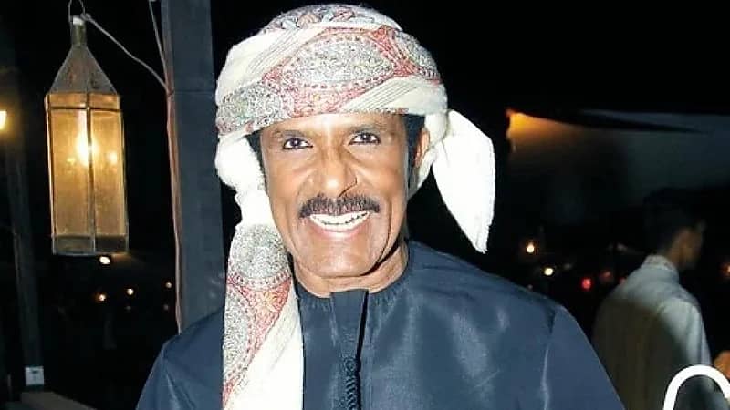 عبدالله بالخير يكشف تفاصيل حادثة لندن.. فيديو