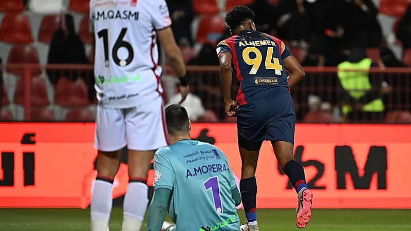 الرائد يهبط رسميا إلى دوري يلو