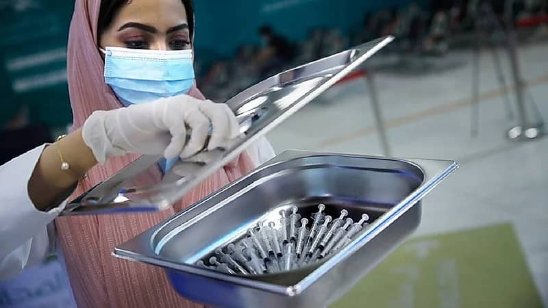 هل يُعفى مريض السكري والضغط من الجرعة التنشيطية؟.. "الصحة" تجيب