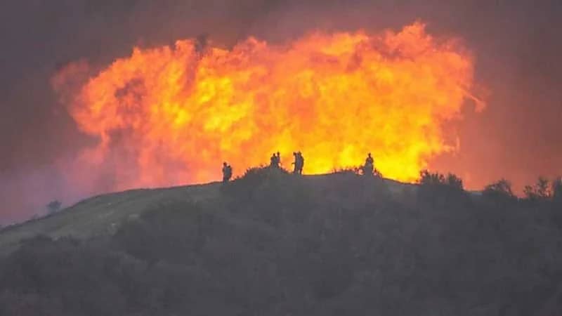 تحذير لسكان لوس أنجلوس من السحب السامة