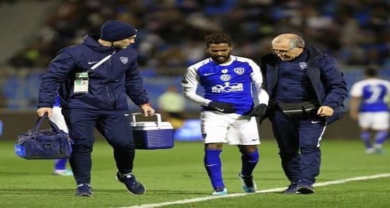 " العابد " يجري عملية جراحية في باريس تتكلل بالنجاح