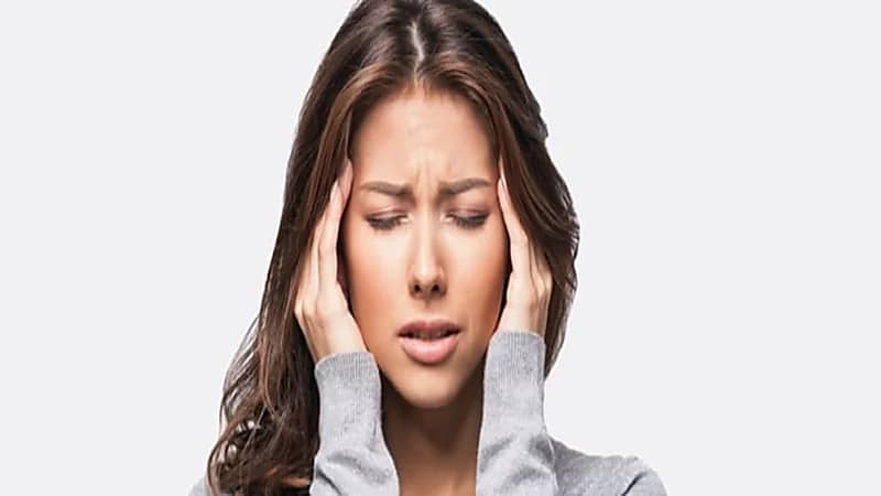 أسباب "صداع الطقس" الشائع وطرق التغلب عليه