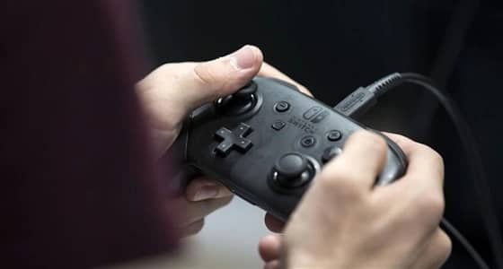 طفل يقتل شقيقته بسبب مباراة بلاي ستيشن