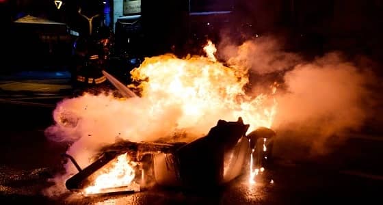 تجدد الاشتباكات بين الشرطة الإسبانية والمواطنين في برشلونة