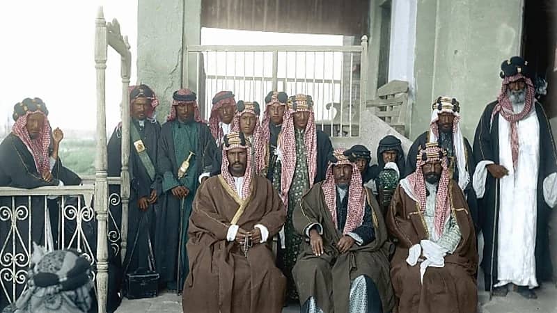 صورة نادرة للملك عبدالعزيز في شبابه بالكويت