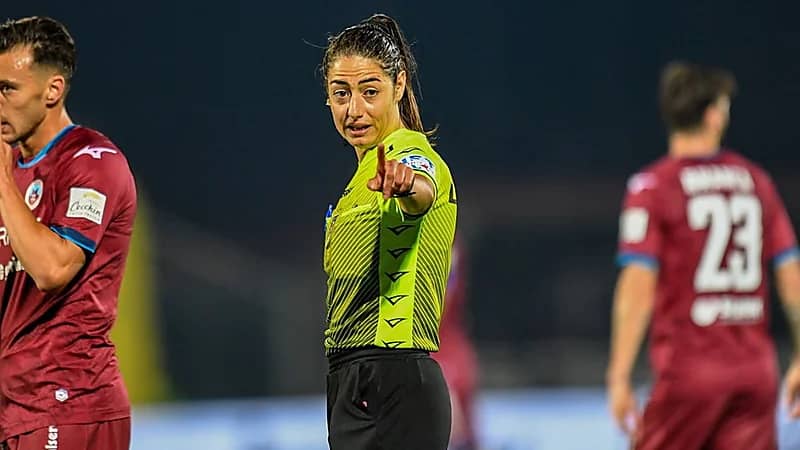 تعيين حكمة لإدارة مباريات الدوري الإيطالي للمرة الأولى