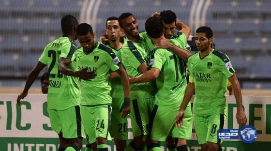 القبض على أمريكية في مطار القاهرة لمحاولتها تهريب 208 آلاف جنيه