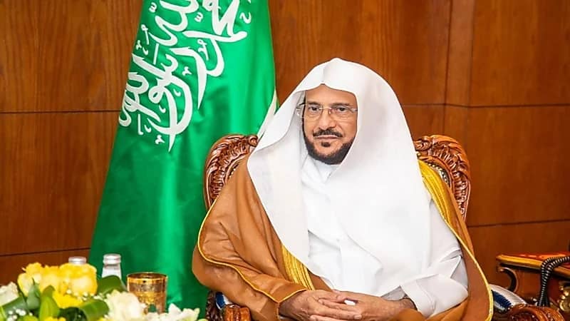 تخصيص خطبة الجمعة لتذكير الناس بخطر الكهانة