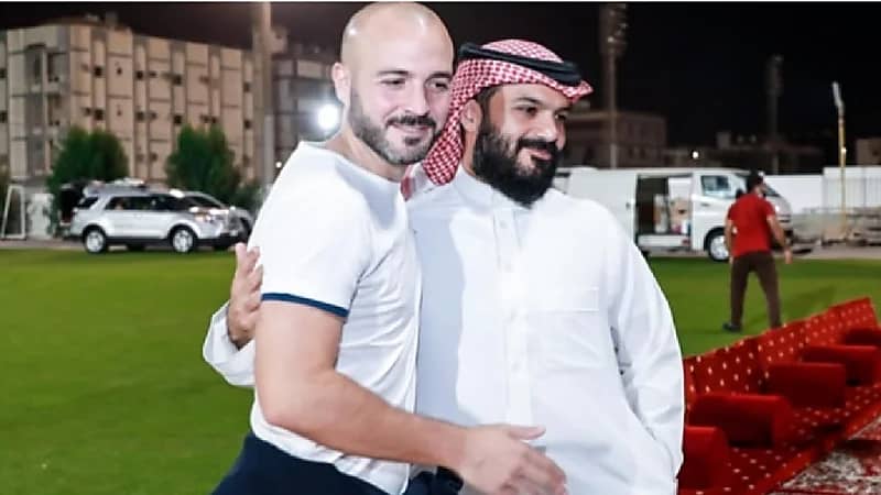 الإتحاد يحسم مستقبل " فيليبي"