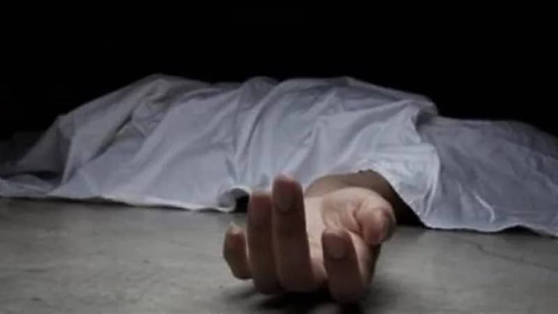 امرأة تقتل جارتها وتفر هاربة 