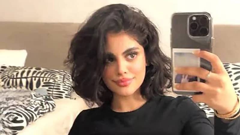 ريناد تثير الجدل بسبب اعتراضها على الأغاني في المطاعم.. فيديو