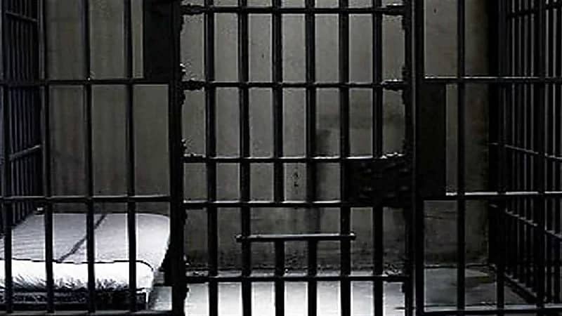 داعشية تحاول الهرب من السجن "بملاءة سرير"