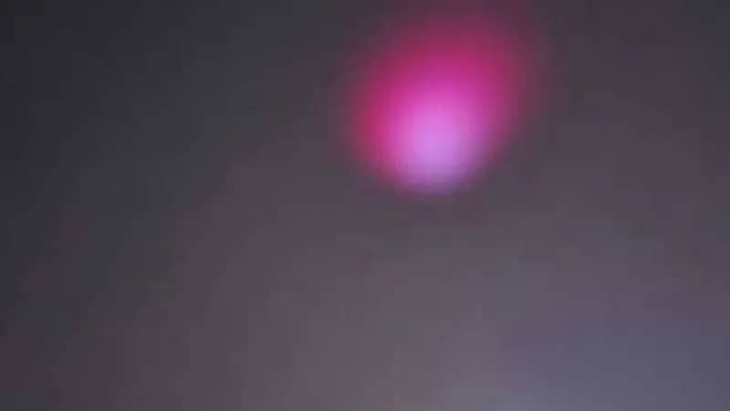 فلكية جدة توضح حقيقة البقعة الوردية في سماء شمال غرب المملكة