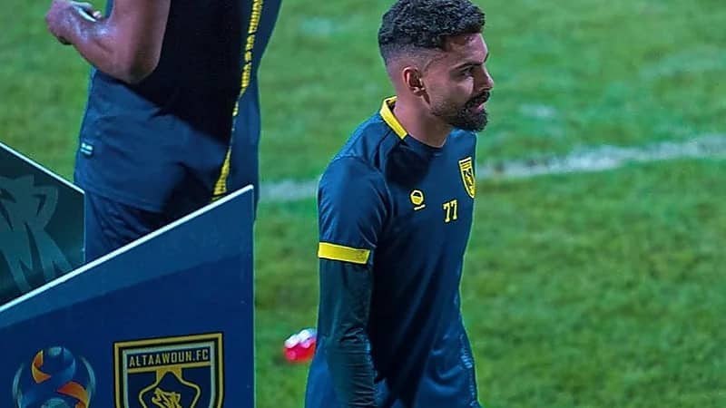 الوحدة يتعاقد مع حسن العمري