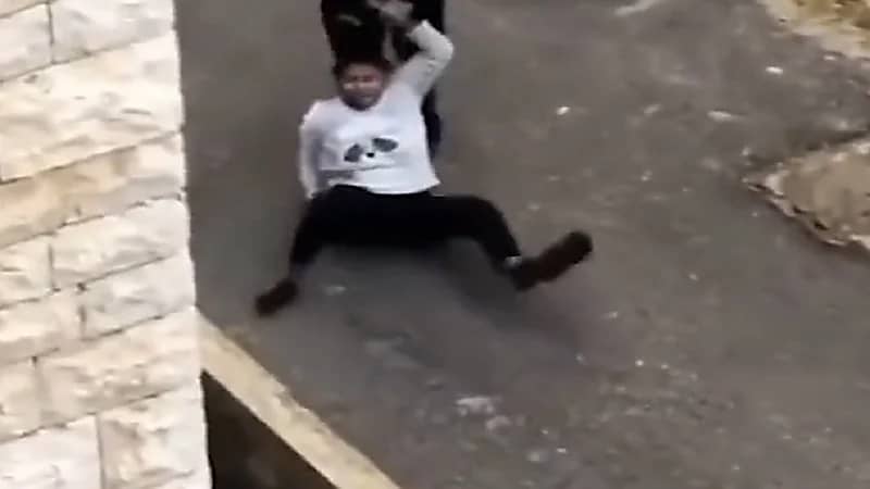 شاهد.. سحل خادمة منزلية في لبنان