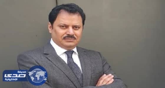 كاتب: جلسنا على كل أنواع الطاولات مربعة ومستديرة والنتيجة خيانة