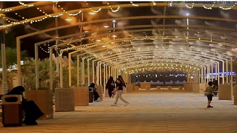 بالفيديو .. مضمار بتقنية الضباب في عقلة الصقور