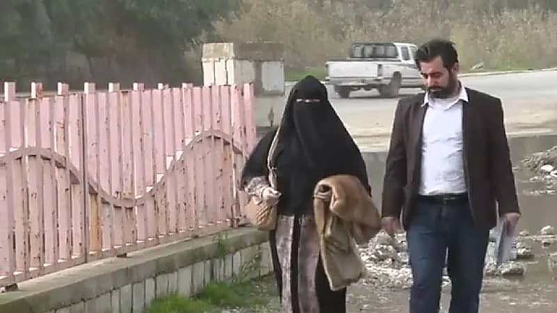 أب عراقي يحول فيسبوك لصالون زواج ويعقد على مصرية ومغربية ويمنية