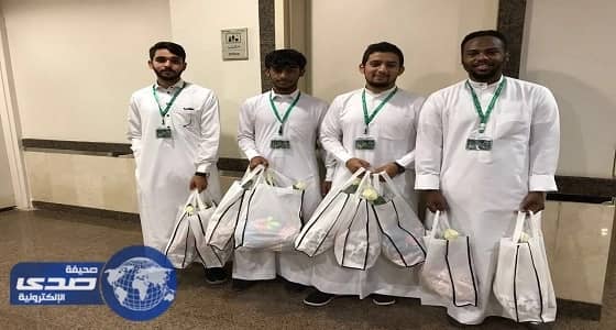 بالصور.. مستشفيات صحة جدة تشارك المرضى والمراجعين الاحتفاء باليوم الوطني