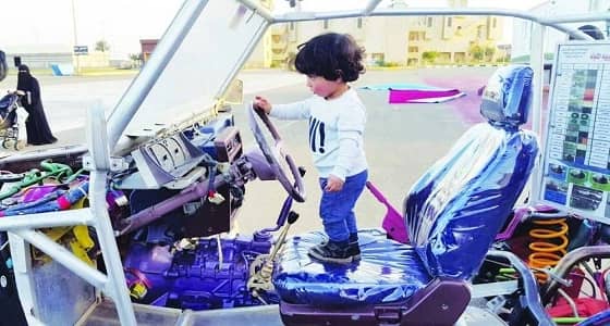 بالصورة.. السيارة التي جذبت الأنظار إليها في " ربيع الطائف "