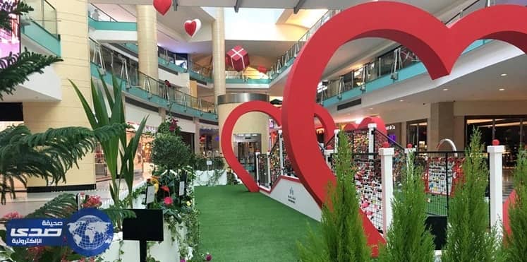 بالصور..مسن مصري يترك رسالة مؤثرة لزوجته في عيد الحب