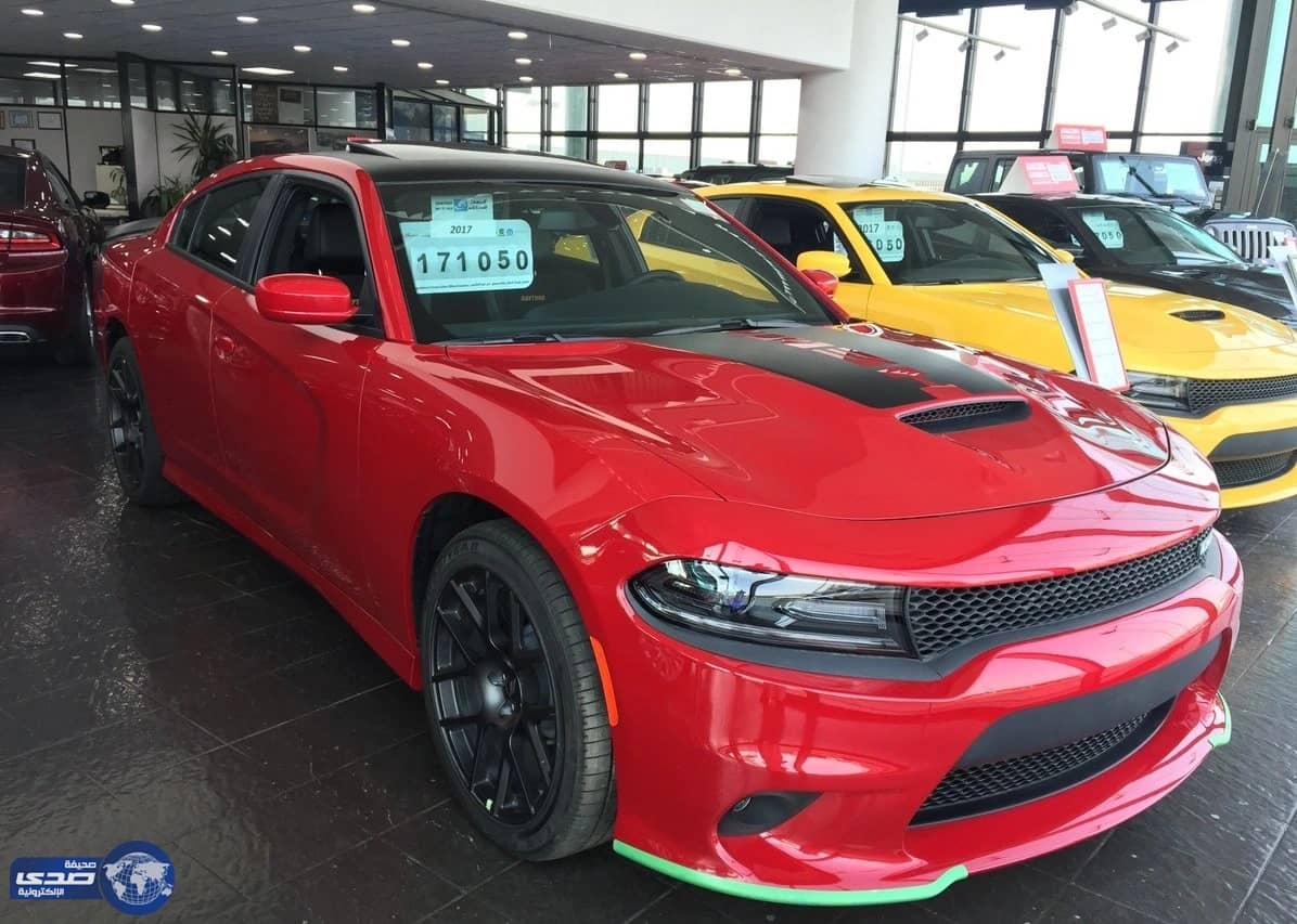 بالصور.. تعرف على اسعار ومواصفات دودج تشارجر 2017 بالمملكة