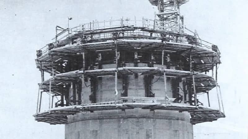 صورة نادرة لبرج التلفزيون في الرياض