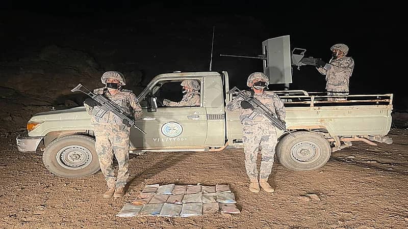 بالفيديو والصور.. إحباط محاولات تهريب 894 كيلوجرامًا من مادة الحشيش المخدر