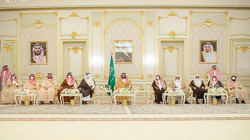 ولي العهد يستقبل أصحاب الفضيلة العلماء وجمعاً من المواطنين(فيديو)