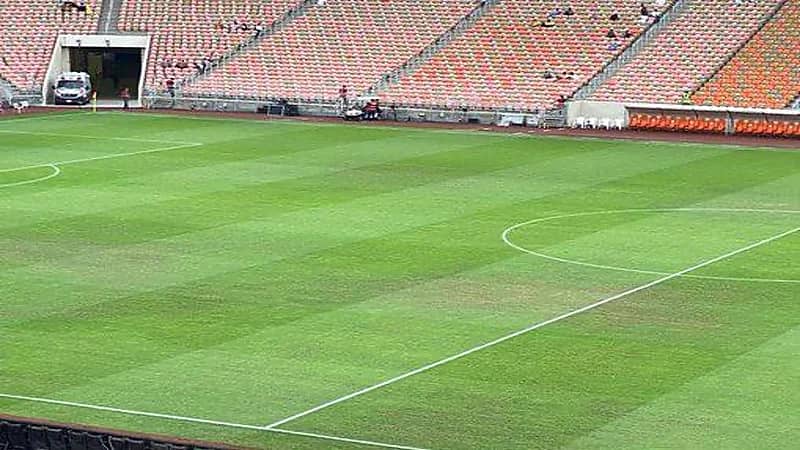 إجراء معالجة سريعة للملعب الرئيسي لمدينة الملك عبدالله الرياضية بعد تعرضها للبكتريا