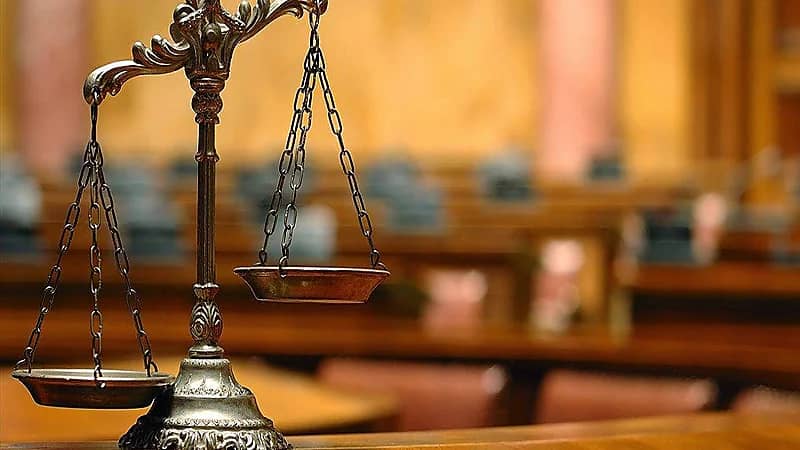 محامي يوضح حالات تكون فيها مجاملة الدكتور للطالب الجامعي "جريمة" (فيديو)