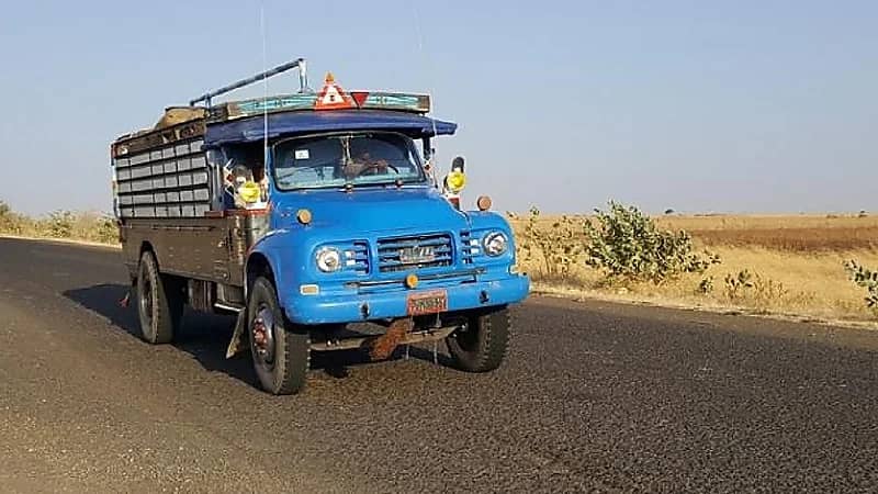 بالفيديو.. مواطنون يستعيدون ذكريات جميل عن "اللوري"